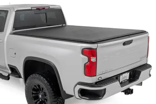 Rough Country - 42120690 | Rough Country Soft Roll Up Bed Cover Chevrolet Silverado GMC Sierra 2500 HD & 3500 HD 2WD/4WD | 6'9" Bed