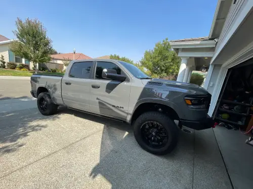 Traxda - 604044 | Traxda 2 Inch Front Suspension Leveling Kit (2015-2018 Ram 1500 4WD | Air Suspension)