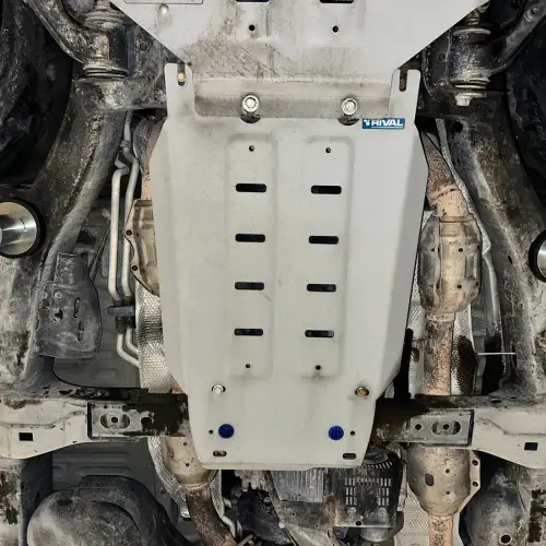 RIVAL 4X4 - 2333.5715.3.6 | RIVAL Aluminum Transmission Skid Plate (2007-2021 Land Cruiser 200, LX570)