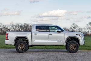 Rough Country - 71800 | Rough Country 6 Inch Lift Kit with Struts Spacers / Shock Relocation Brackets OE Air Ride | Toyota Tundra 2WD/4WD (2022-2025) - Image 4