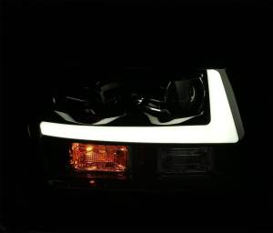 AlphaREX - 880297 | AlphaRex MK II PRO-Series Halogen Projector Headlights Chevrolet Tahoe & Suburban (2007-2014) / Avalanche (2007-2013) | Black - Image 4