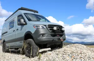 Van Compass - 4100 | Van Compass Floating Light Mount For Mercedes-Benz Sprinter 2500 / 3500 - Image 7