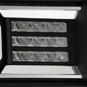 AlphaREX - 880613 | AlphaRex PRO-Series Halogen Projector Headlights For GMC Sierra (2014-2018) | Black - Image 4