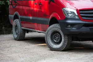 Van Compass - 7057 | Van Compass Striker Complete 2 Inch Lift Kit For Mercedes-Benz Sprinter 2500 4WD | Single Rear Wheel - Image 2