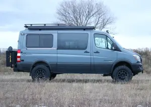 Van Compass - 7057 | Van Compass Striker Complete 2 Inch Lift Kit For Mercedes-Benz Sprinter 2500 4WD | Single Rear Wheel - Image 7