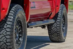 Rough Country - 21017 | Rough Country Oval Nerf Step Double Cab | Black | Toyota Tacoma 2WD/4WD (2024-2025) - Image 3
