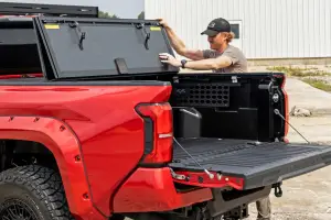 Rough Country - 49415551 | Rough Country Hard Tri Fold Flip Up Bed Cover For Toyota Tacoma 2WD/4WD | 5' Bed - Image 14