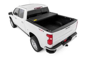 Rough Country - 47120650B | Rough Country Hard Low Profile Bed Cover Chevrolet Silverado GMC Sierra 1500 | 6'7" Bed, Standard Bed - Image 4