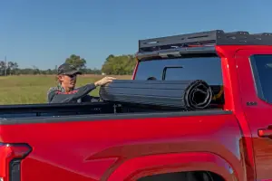 Rough Country - 50415551 | Rough Country Hard Roll Up Bed Cover For Toyota Tacoma | 5' Bed - Image 7