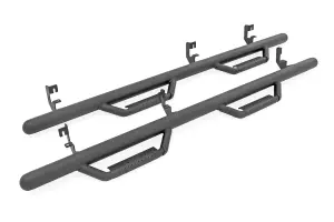 RCG1583CCB | Rough Country Nerf Steps, Cab Length For Chevrolet Colorado / GMC Canyon 2WD/4WD