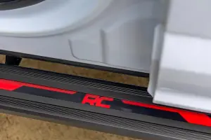 Rough Country - 55005 | Rough Country Multi Color LED Running Boards For Ford F-150 / F-150 Lightning / F-250 Super Duty / F-350 Super Duty / Raptor | Crew Cab - Image 15