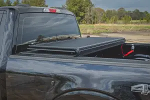 Rough Country - 47229650B | Rough Country Hard Low Profile Bed Cover For Ford F150 / F-150 Raptor, Tremor & Lightning | 6'7" Bed - Image 8