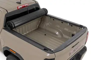 Rough Country - 50120525 | Rough Country Hard Roll Up Bed Cover For Chevrolet Colorado / GMC Canyon | 5' Bed - Image 3