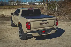 Rough Country - 50120525 | Rough Country Hard Roll Up Bed Cover For Chevrolet Colorado / GMC Canyon | 5' Bed - Image 8