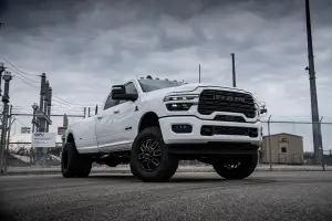 BDS Suspension - BDS2169FS | BDS Suspension 4 Inch Extended Travel Lift Kit With Radius Arm For Ram 3500 4WD Diesel | Coil Spring / Bump Stop Extension | Rear 3 Inch Lift Block Kit With OE Air Assist | Fox 2.0 Performance Series Shocks - Image 2